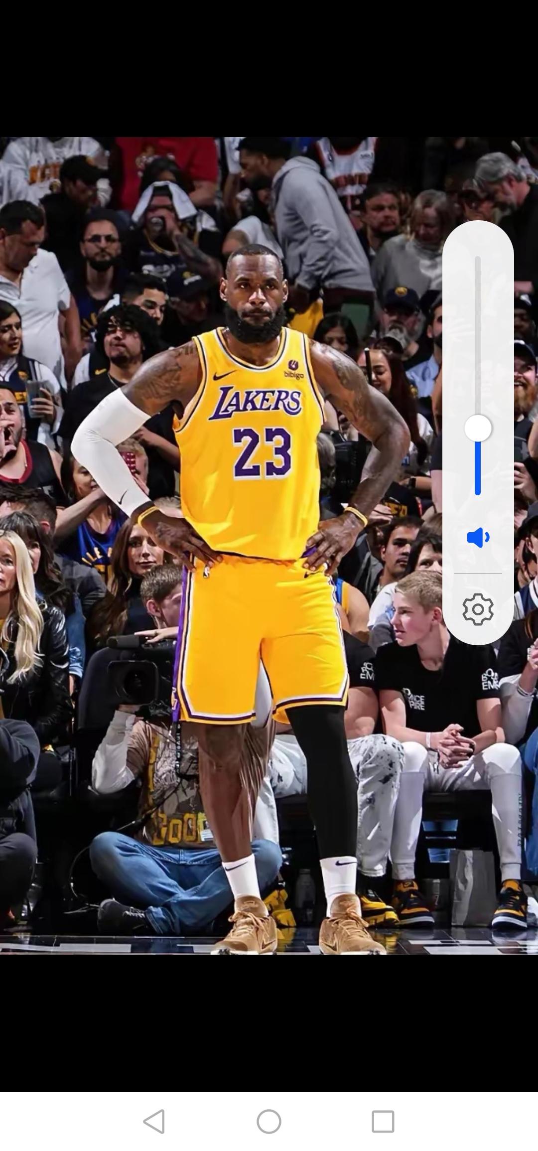 勇士对阵詹姆斯展开拉锯大战，最终险胜对手(勇士对阵詹姆斯展开拉锯大战,最终险胜对手是谁)-9game