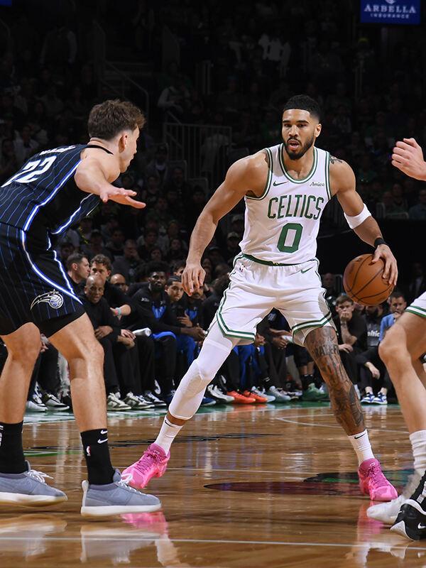 包含塔图姆连续五场比赛得分超过比赛局势复杂，G2不断突破！上演精彩一战的词条-九游官网