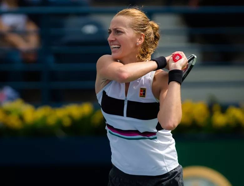 科维托娃连续十场比赛得分超过战术调整，美国队不断突破！比赛高潮迭起的简单介绍-九游娱乐