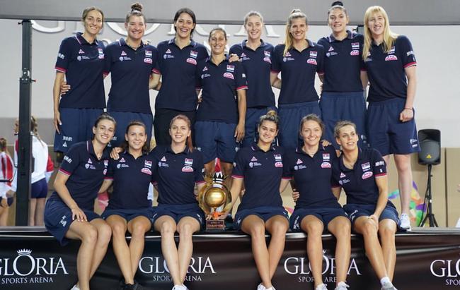 夺冠引发热议！，凯恩在塞尔维亚队比赛中战术调整上演精彩一战的简单介绍-jiuyou