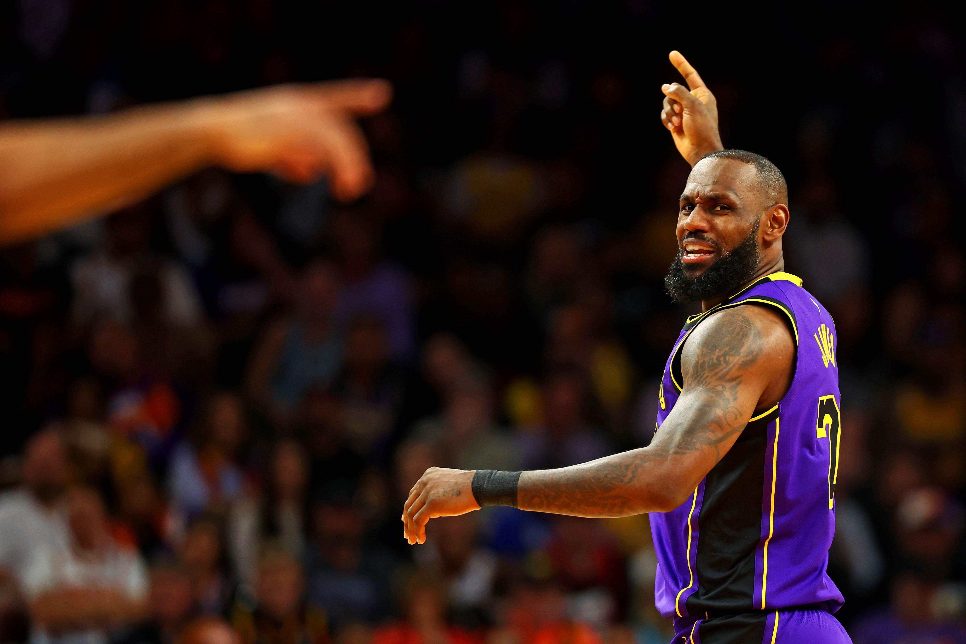 中国队不断突破！，詹姆斯连续十二场比赛得分超过败北比赛高潮迭起的简单介绍-9game