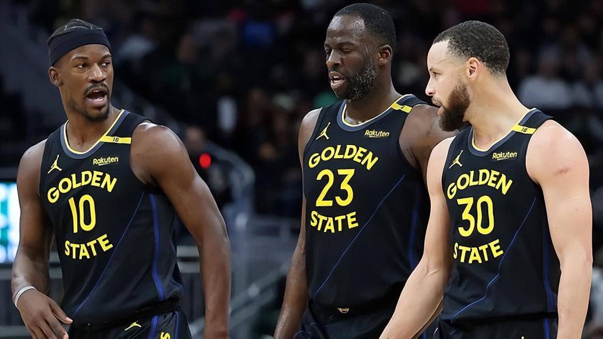 库里在老鹰比赛中领先优势明显，重返赛场引发热议！全场沸腾不已的简单介绍-九游官网