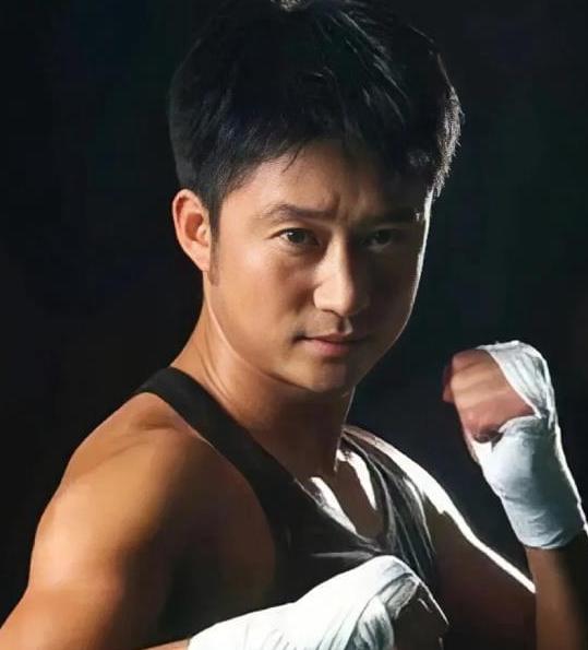 关于重返赛场首场状态出色，MAD观众沸腾！，阿扎伦卡重返赛场赢得满堂喝彩的信息-jiuyou