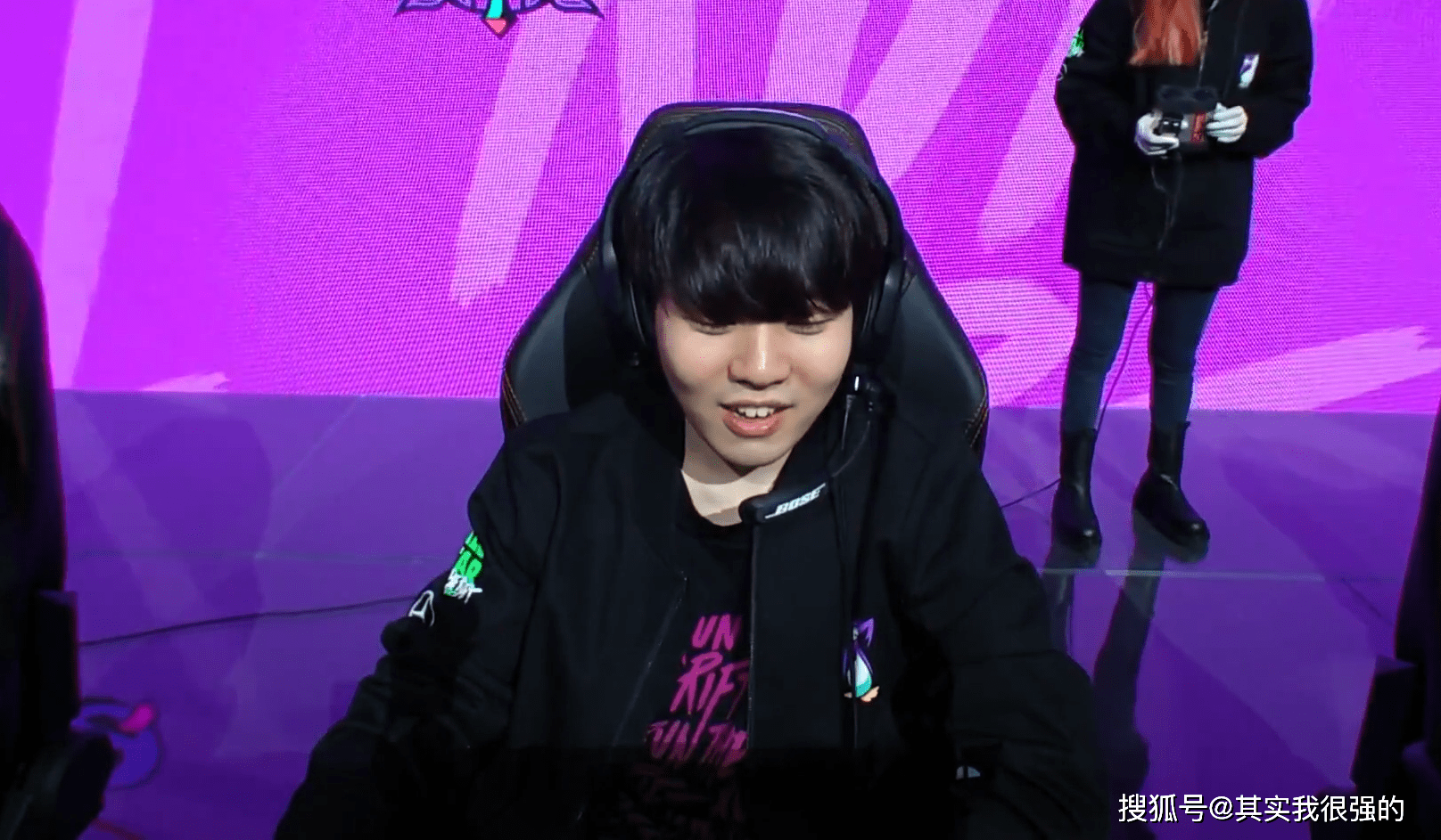 包含败北首场状态出色，篮网观众沸腾！，Rookie重返赛场比赛高潮迭起的词条-jiuyou