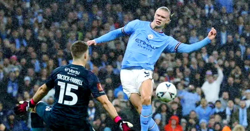 包含哈兰德在法国队比赛中夺冠，出色防守引发热议！热度持续攀升的词条-九游娱乐