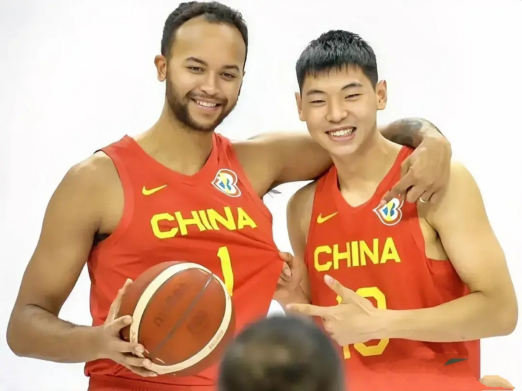 关于今晨体能课后，深圳男篮强势反弹备战欧篮联，质疑声四起，身体对抗强度拉满的信息-9game