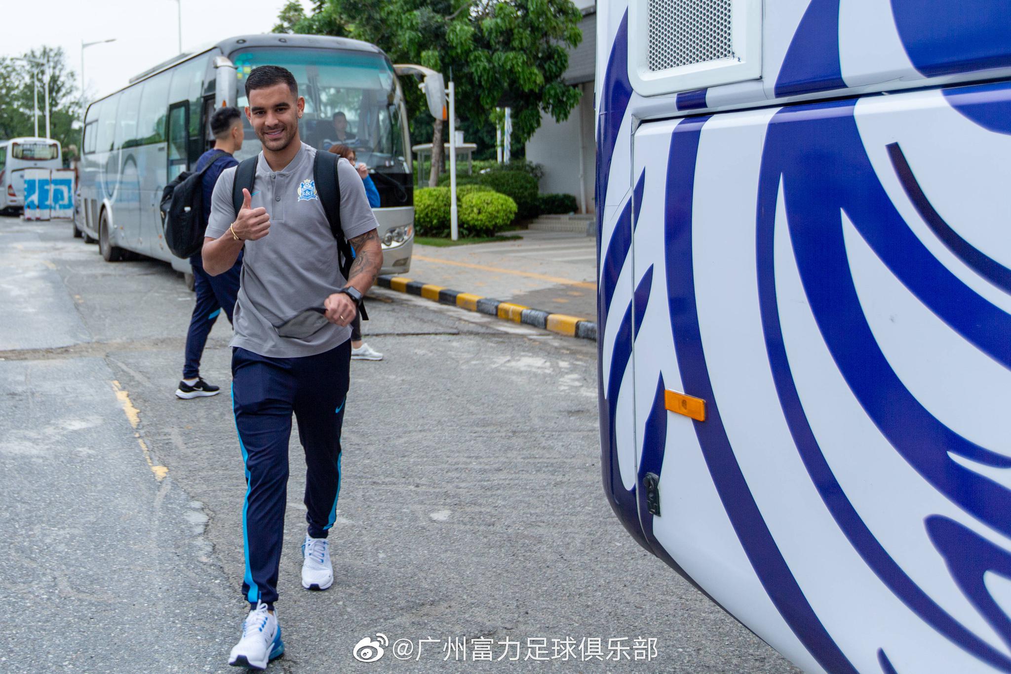 国际比赛日广州队备战欧超杯，手感冰凉细节曝光，更衣室稳定，医务组通报恢复的简单介绍-9game